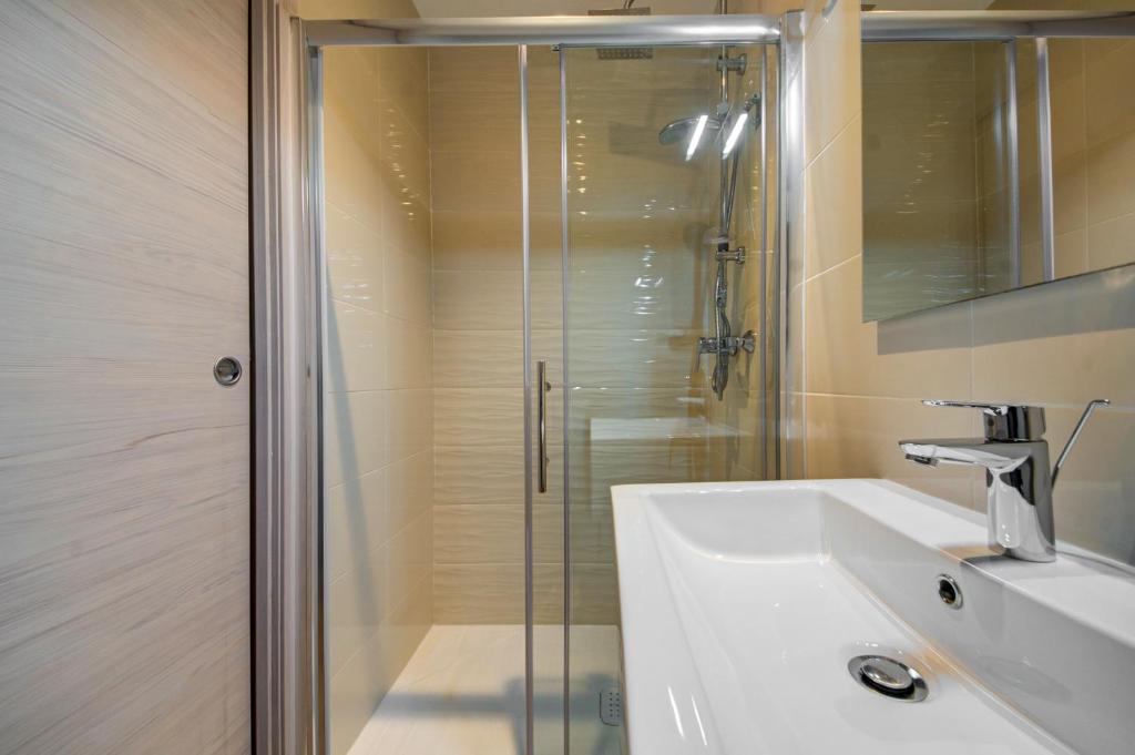 CARO Boutique Guest House - 9