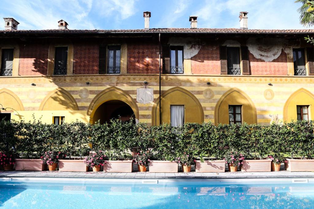 Bazén v ubytování Al Castello Resort nebo v jeho okolí