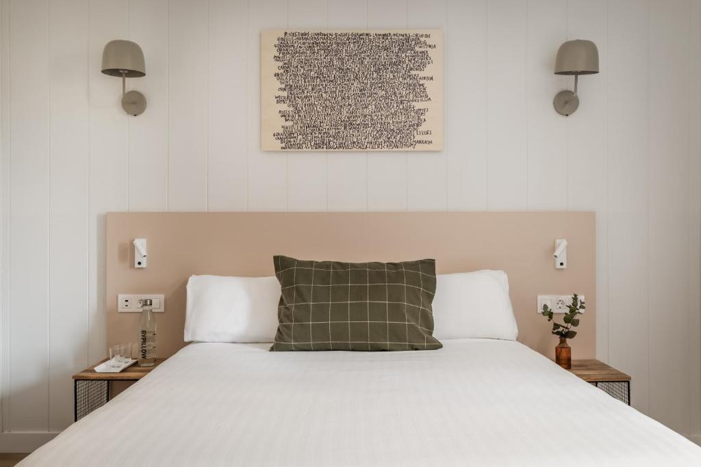 BYPILLOW Erba - Standaard Tweepersoonskamer