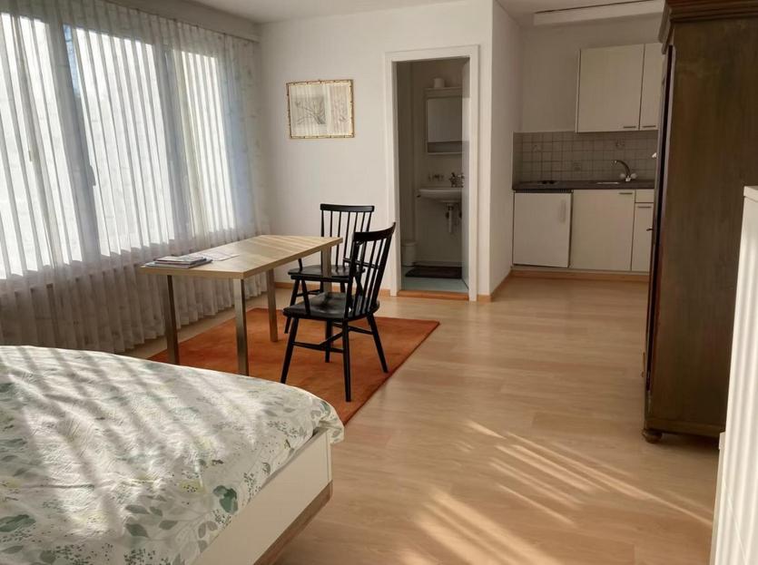 Postel nebo postele na pokoji v ubytování Zimmer am See