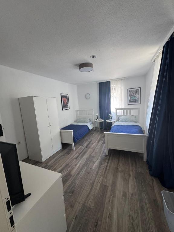 Postel nebo postele na pokoji v ubytování Gasthaus L&A Kunz