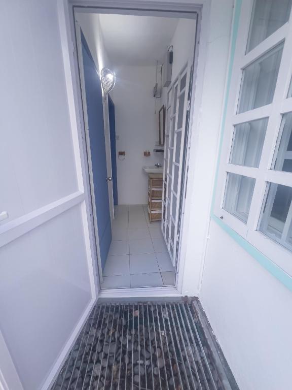 Fotografie z fotogalerie ubytování Beachfront Appartment v destinaci Trou dʼ Eau Douce