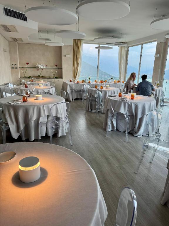 Restaurace v ubytování Esprit D'Hotel Panoramico