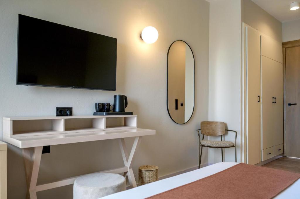 TV a/nebo společenská místnost v ubytování Zeus Hotels Ydoria Resort