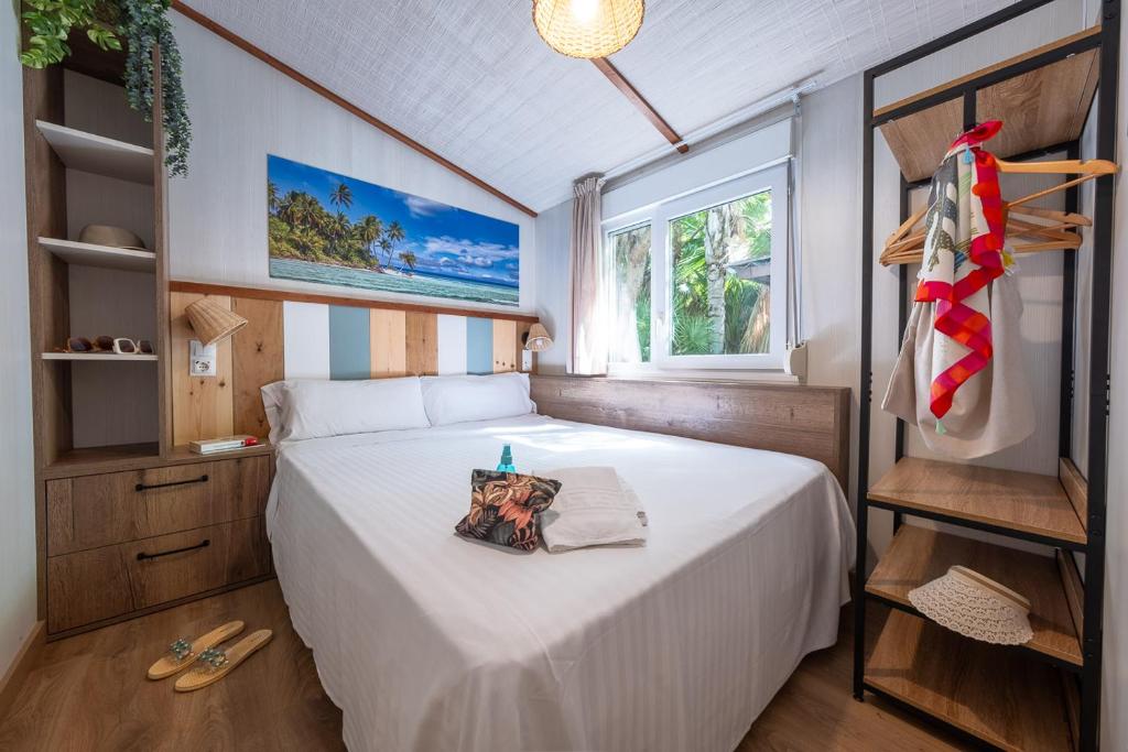 Postel nebo postele na pokoji v ubytování La Siesta Salou Resort & Camping