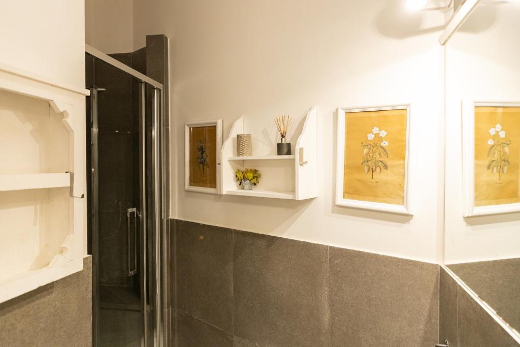 巴勒莫Appartamento Suite Loggiato Palazzo San Matteo的相册照片