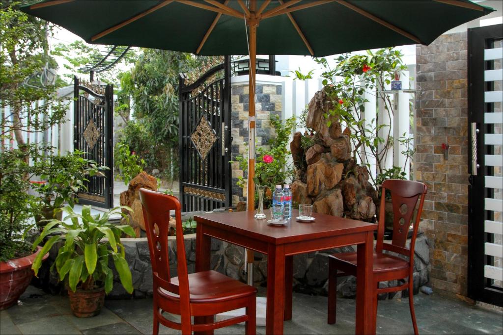 Flame Flowers Homestay - 17