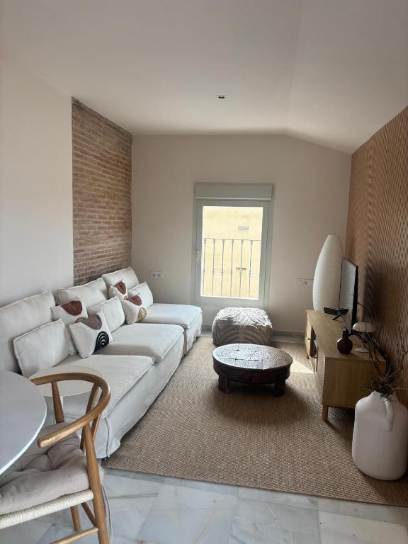 Posedenie v ubytovaní Six Apartments by Caleta Homes