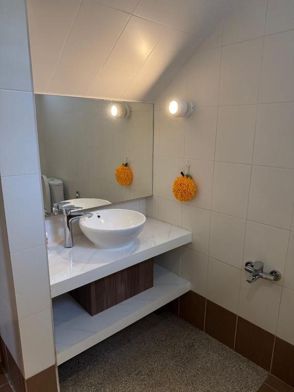 Bilik mandi di Hello Joy 和乐居 4BR - Lopeng, Miri