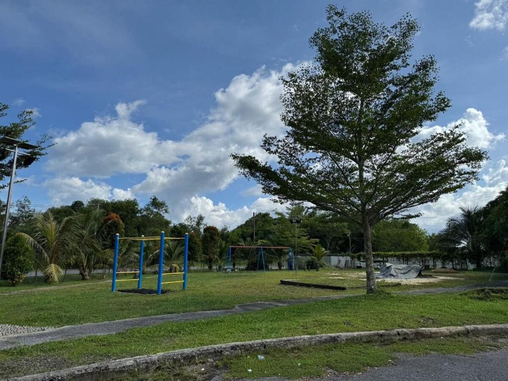 Kawasan permainan kanak-kanak di Hello Joy 和乐居 4BR - Lopeng, Miri