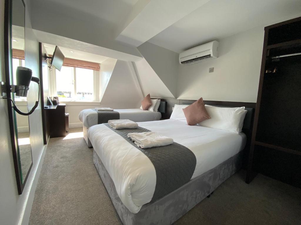 Trebovir Hotel - Triple Room