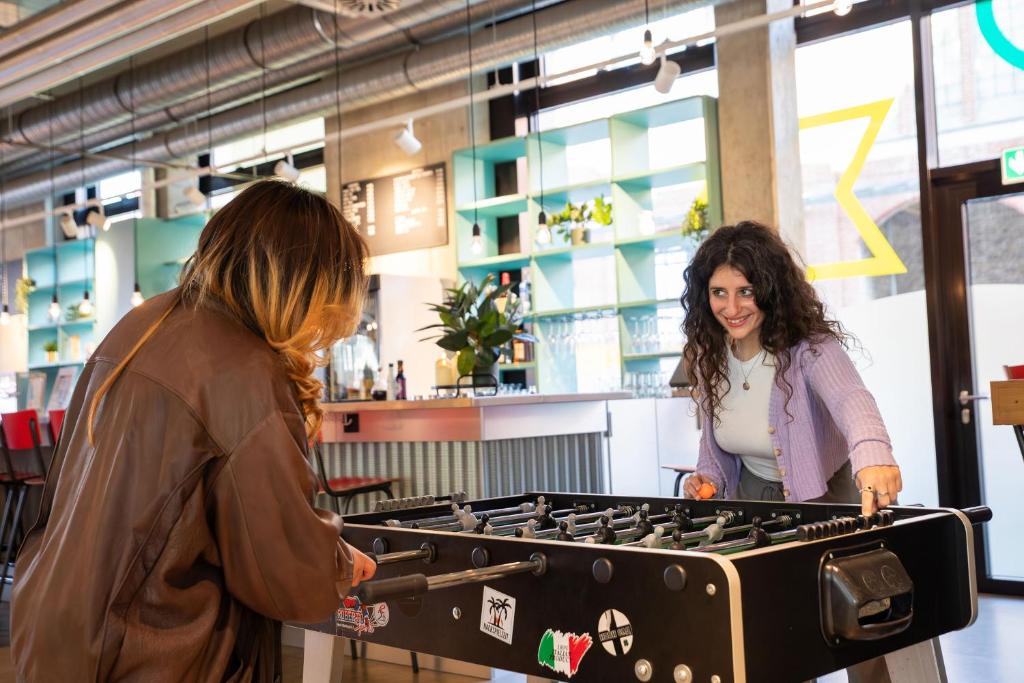 MEININGER Hotel Berlin East Side Gallery - Resim 11