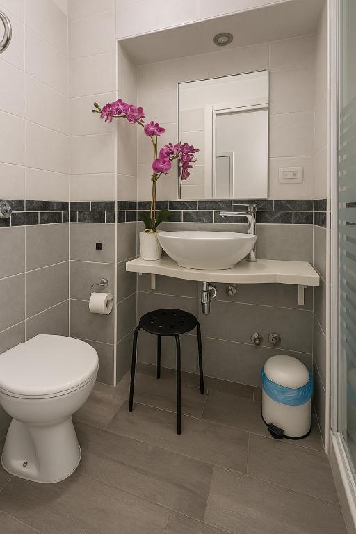 NAPOLI VIBES Rooms - 8