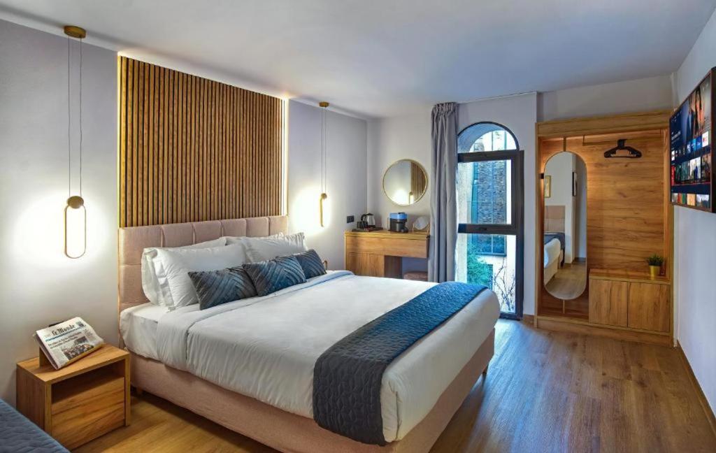 CITYLUXE Suites & Rooms - Resim 13