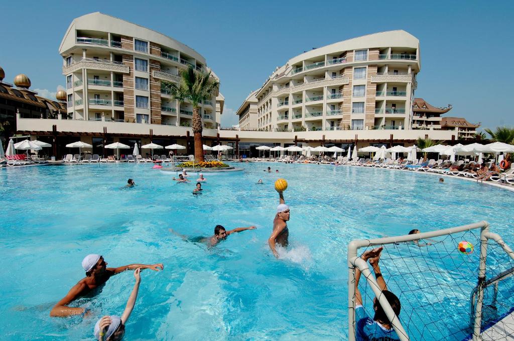 Bazén v ubytování Seamelia Beach Resort Hotel & SPA nebo v jeho okolí