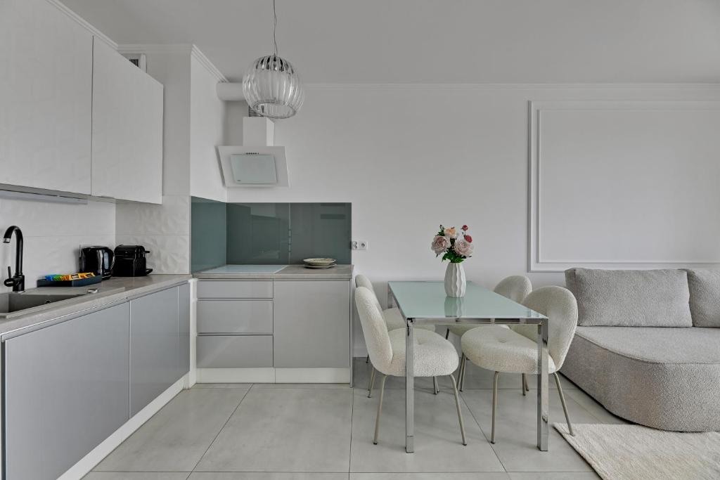 Bastion Wałowa City Center by Downtown Apartments - 11