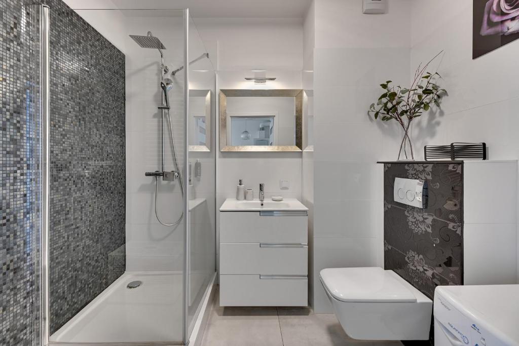 Bastion Wałowa City Center by Downtown Apartments - 5