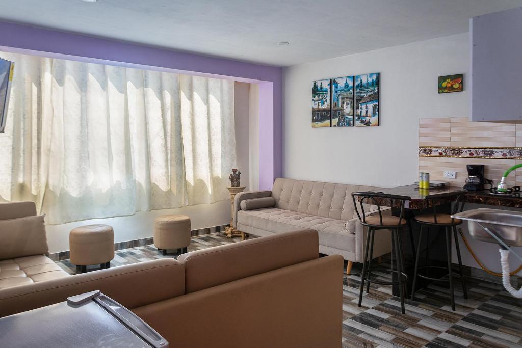 Posezení v ubytování TRANSFER VIP HOSTEL