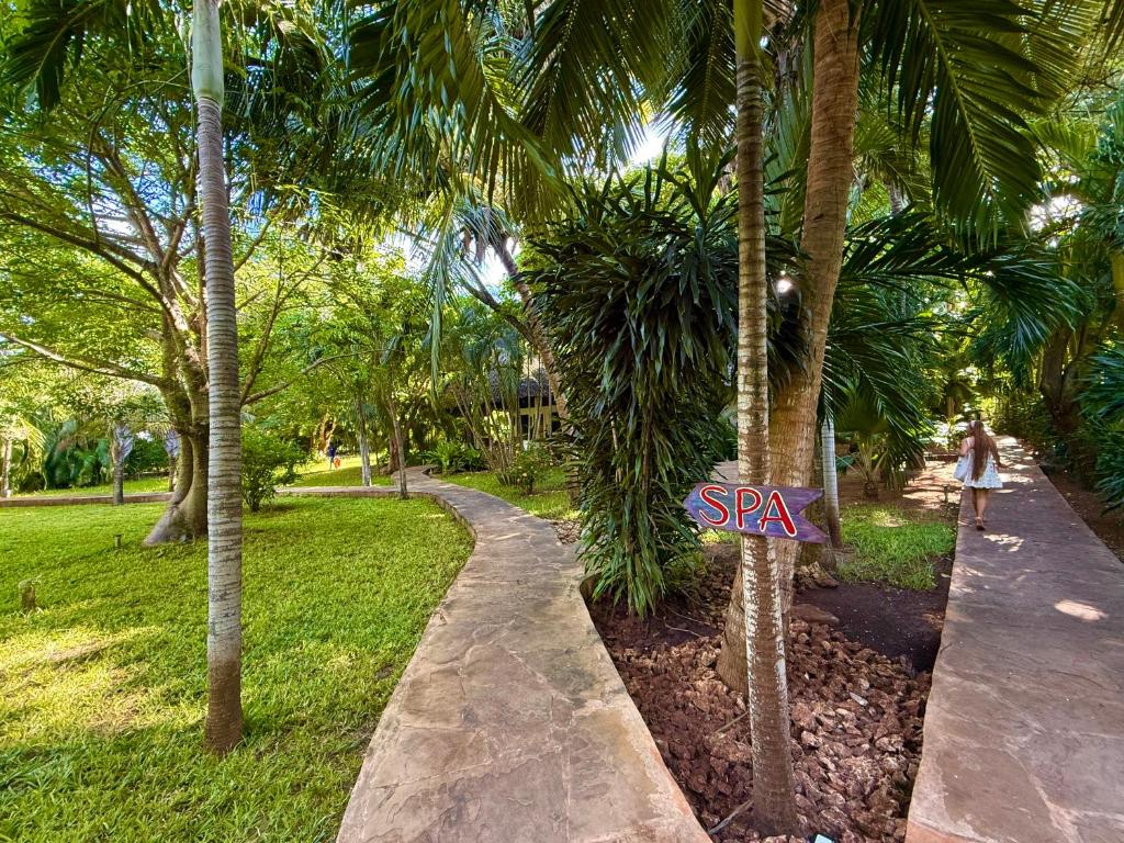 Zahrada ubytování Galu Ecolodge - Diani Beach