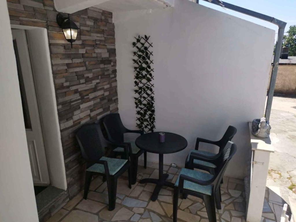 Ruang duduk di Apartment in Povile 50835