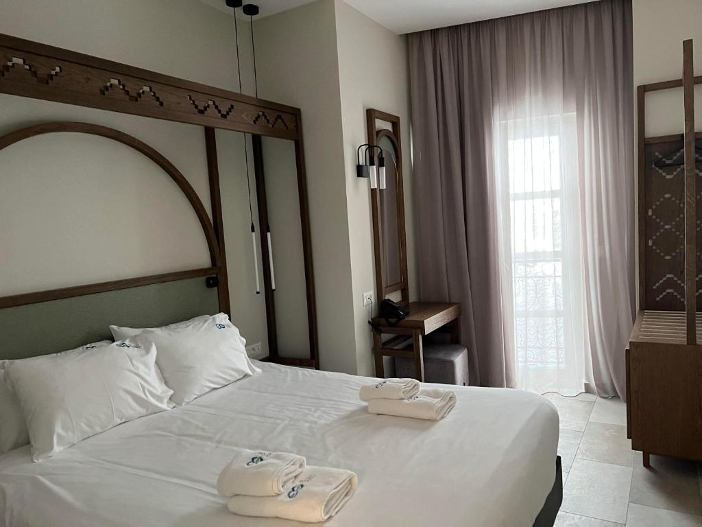 
Single Room - Interior
