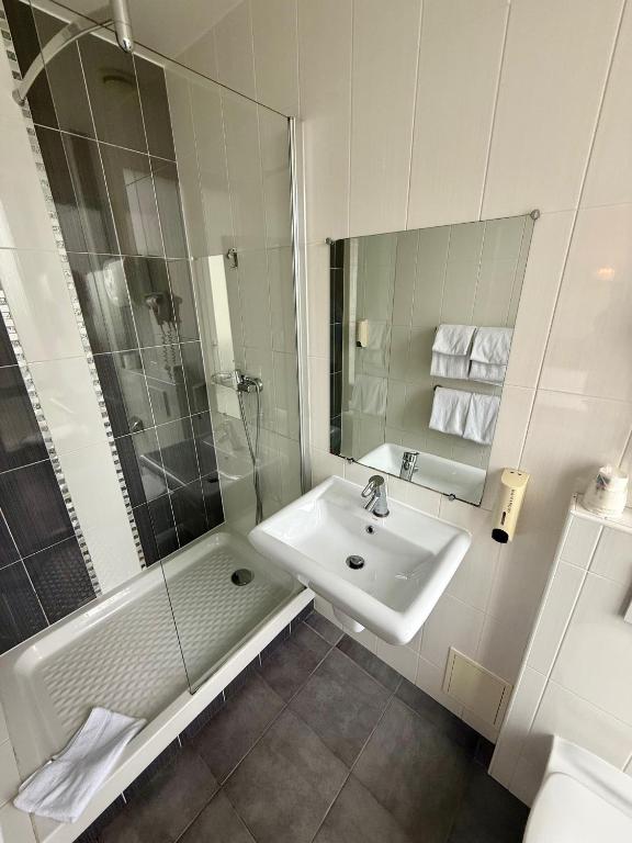 Hotel Richmond Gare du Nord - Resim 3