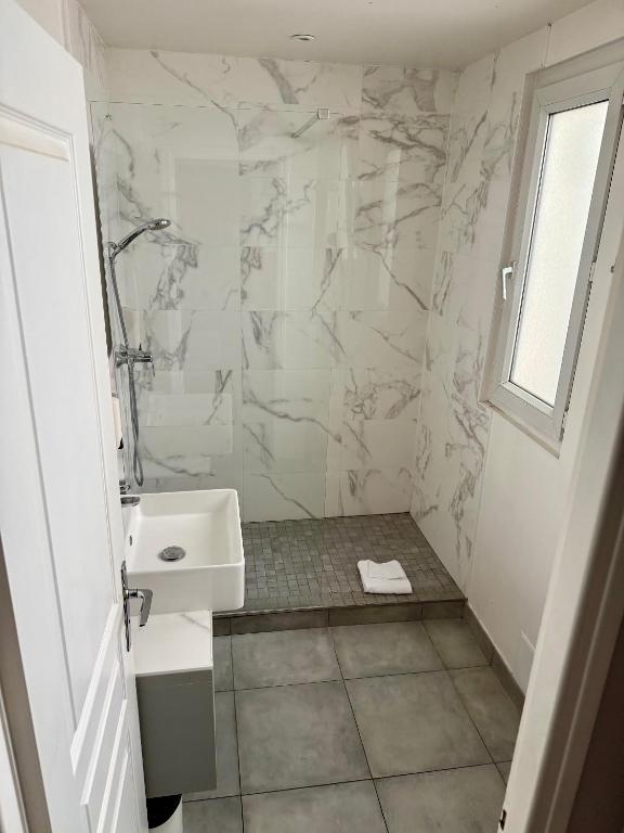 Hotel Richmond Gare du Nord - Resim 31