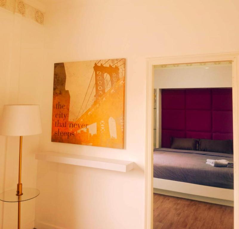 Titanic Residence-7 minute walk to the Beach - Resim 30