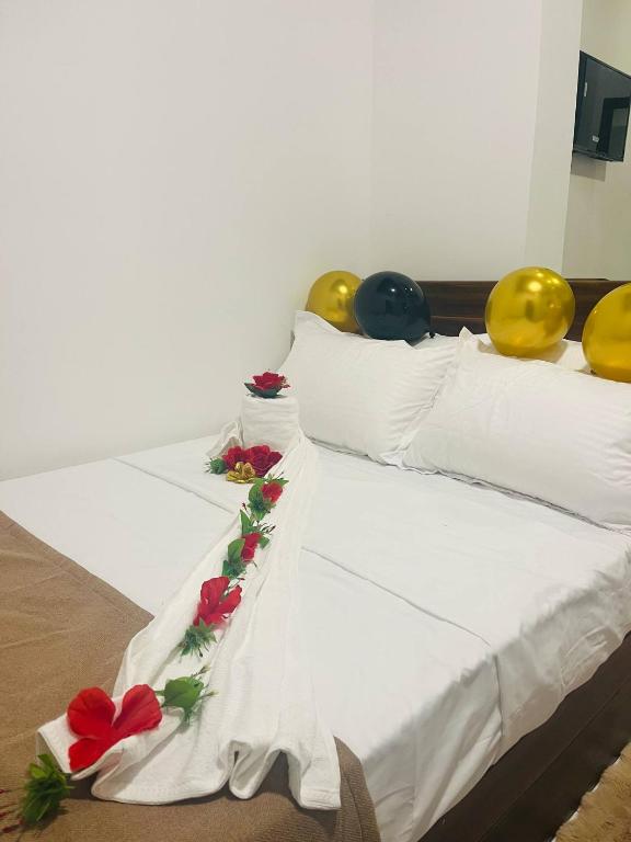 Postel nebo postele na pokoji v ubytování Knuckles View Hotel