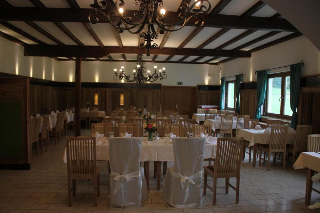 Restaurace v ubytování Gasthof Hotel zur Post
