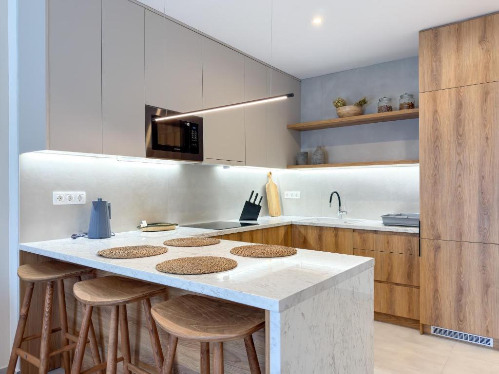 Curated visual reference: Picture Idea: Luxury Downtown Apartment D5 Tesalónica Precios Actualizados 2025