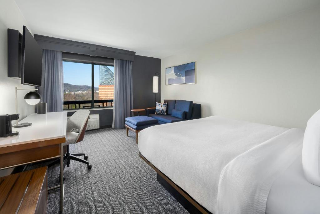 Courtyard by Marriott Chattanooga Downtown photo