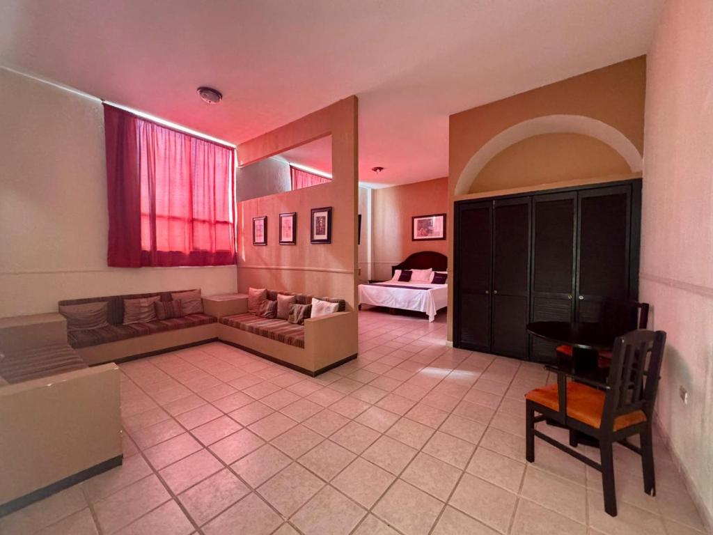 Hotel Marney Aguascalientes - Suite