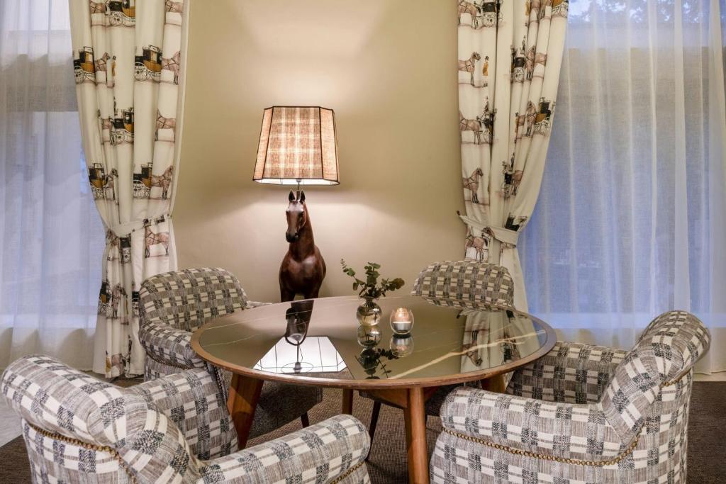 AC Hotel Ciudad de Sevilla by Marriott - Resim 31