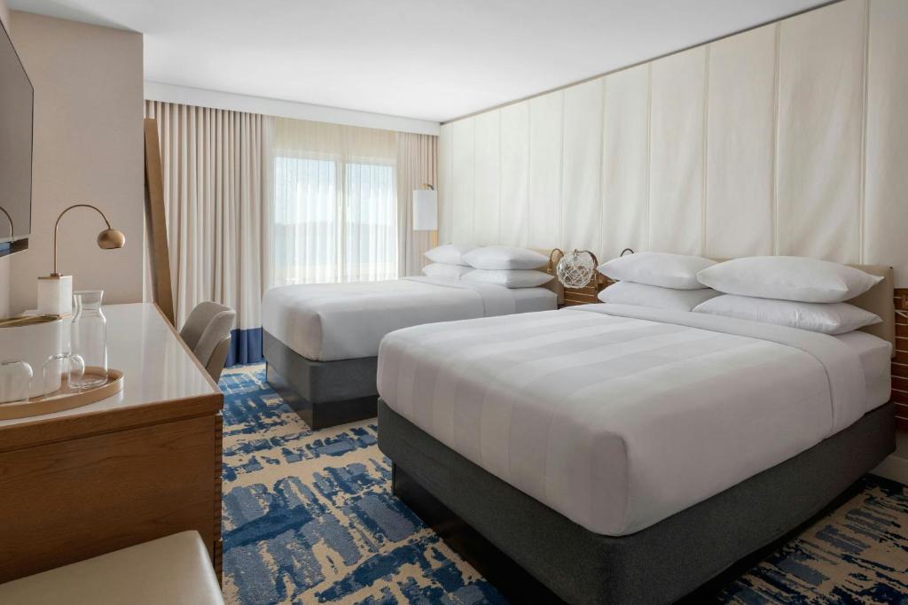 Newport Marriott Hotel & Spa - 
