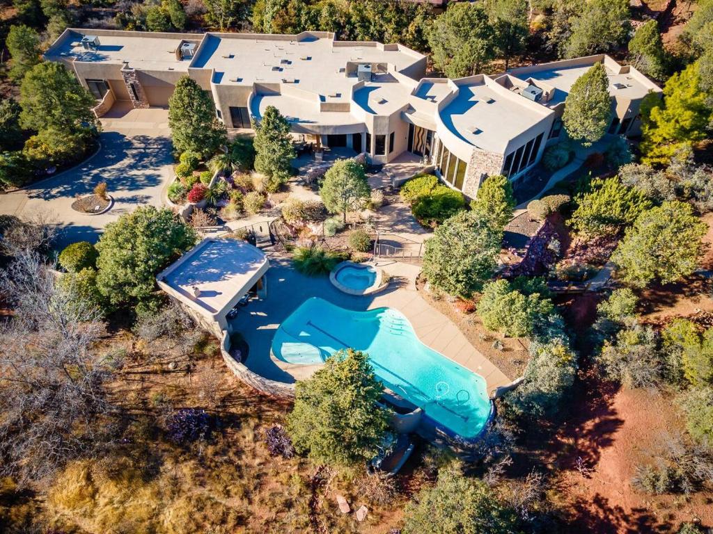 Πισίνα στο ή κοντά στο Rolling Sedona Paradise 4 Bdrm, 4.5 BA, Pool