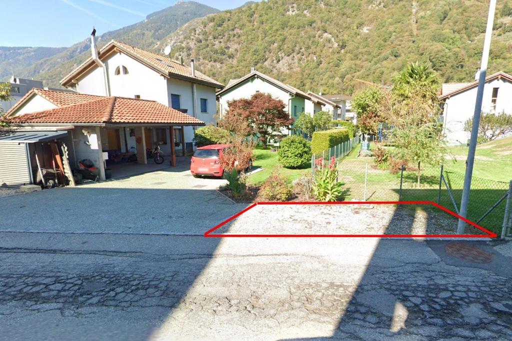 Nespecifikovaný výhled na hory nebo výhled na hory při pohledu z prázdninového domu