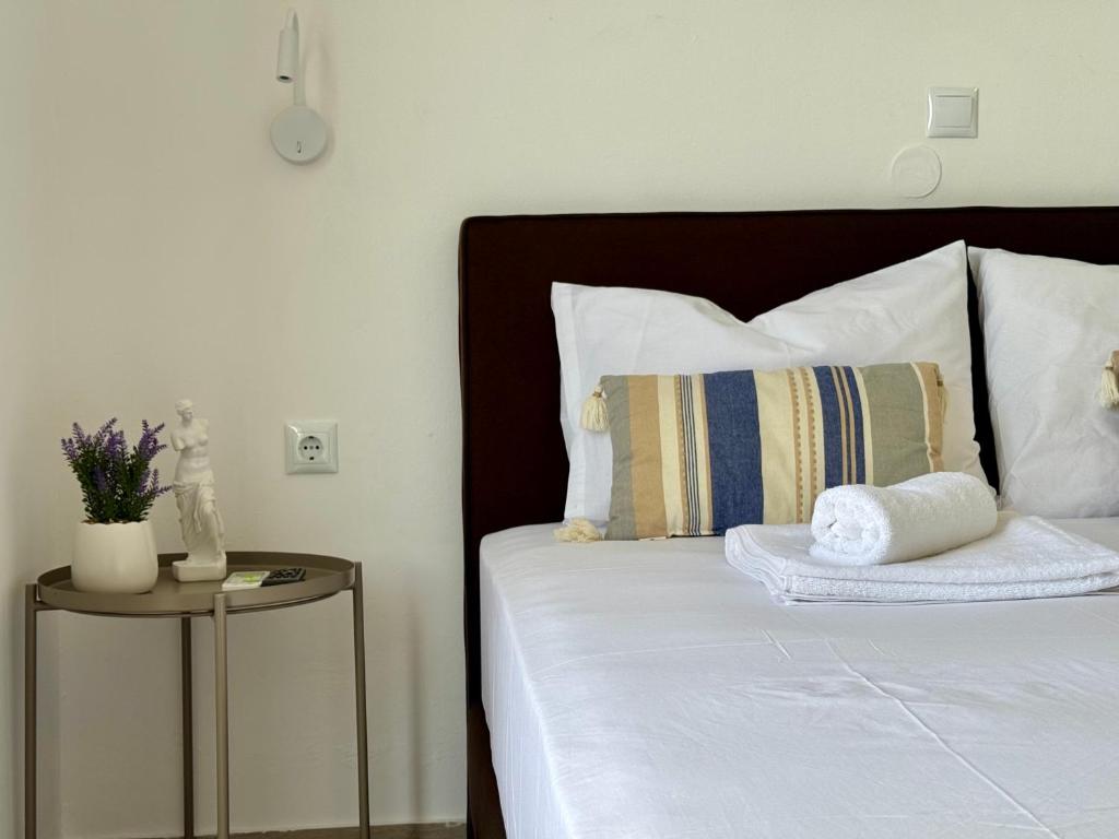 Fotografie z fotogalerie ubytování Elgreco Apartment, at Tigaki, near the sea "1" v destinaci Zipárion