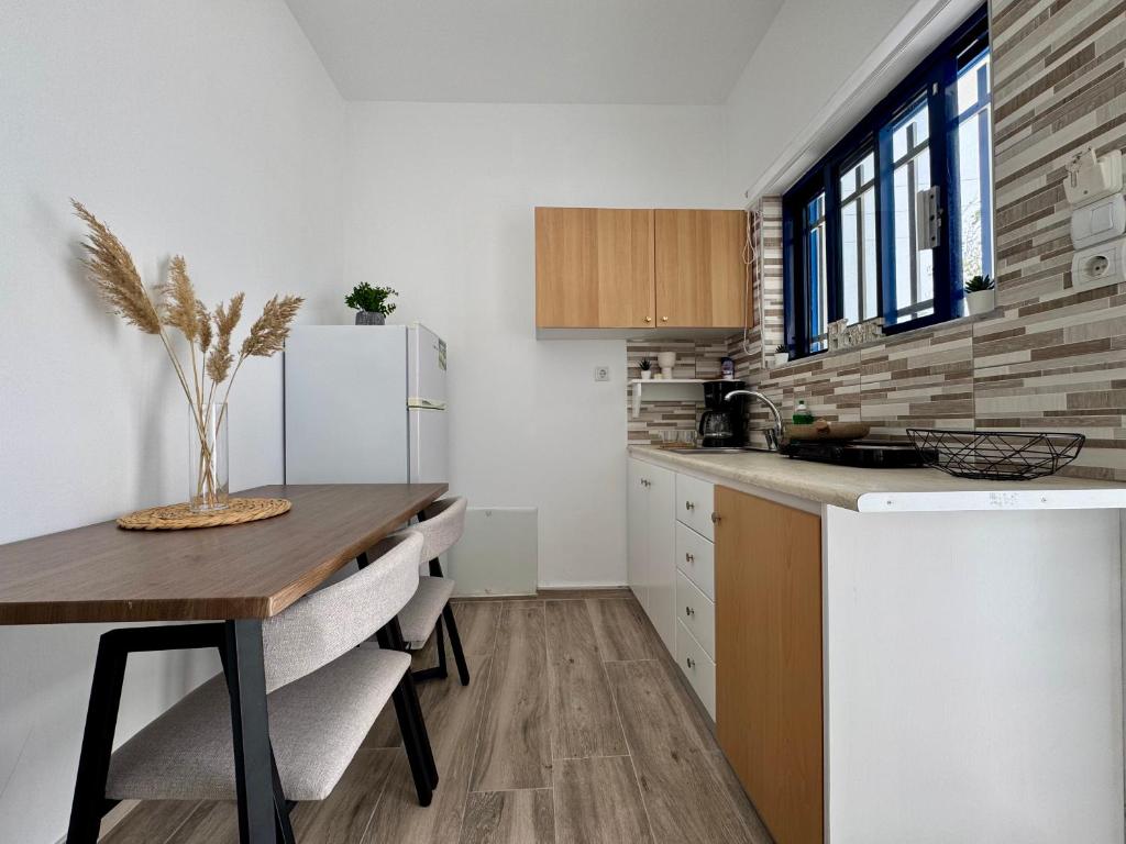 Fotografie z fotogalerie ubytování Elgreco Apartment, at Tigaki, near the sea "1" v destinaci Zipárion