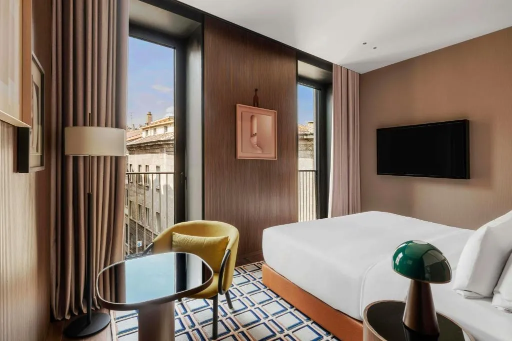 Prestige King Room with City View