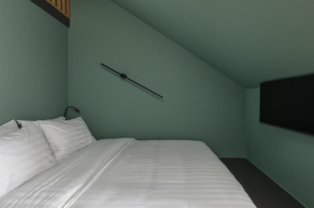 OPAL Lake Suites - Resim 11