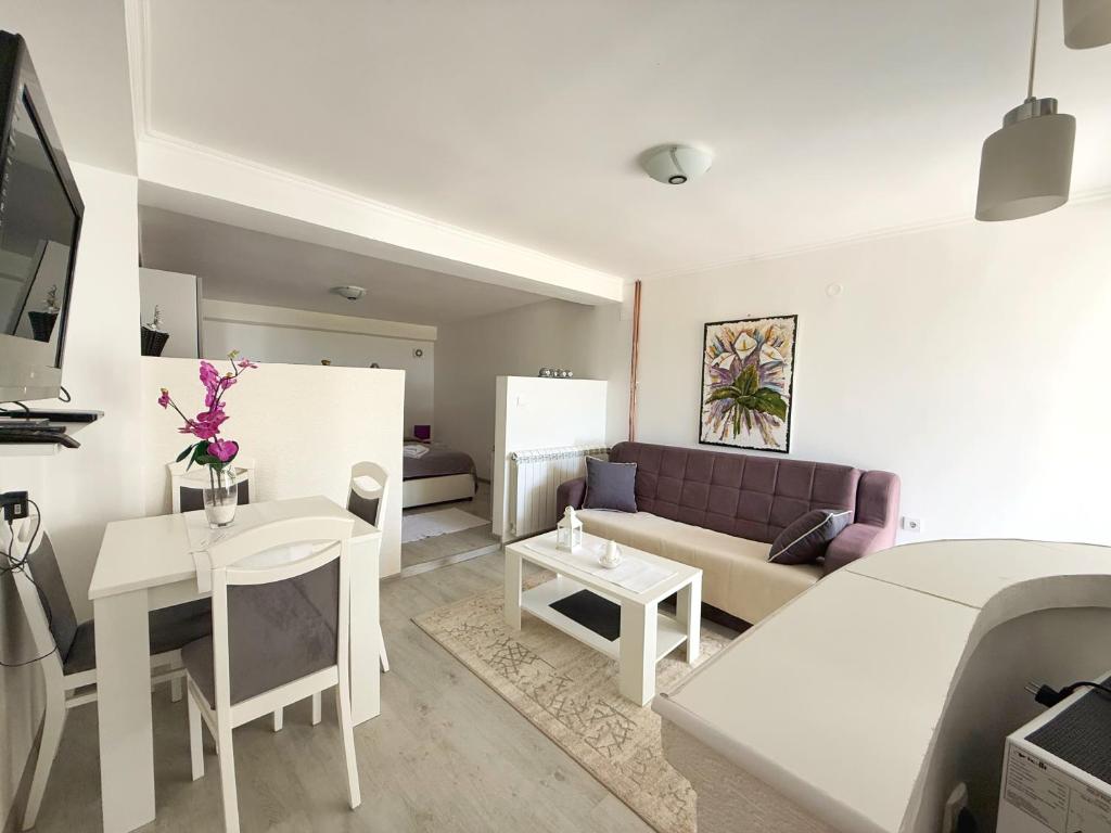 Apartmani Avanti Becici - 17