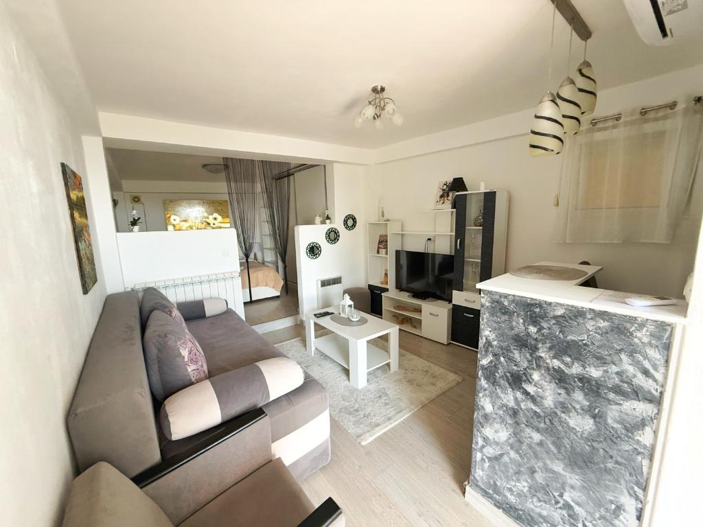 Apartmani Avanti Becici - 3