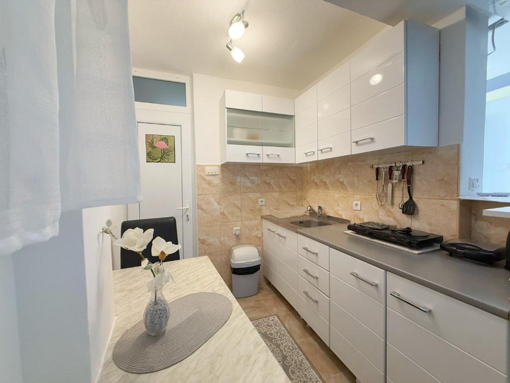 Apartmani Avanti Becici - 7