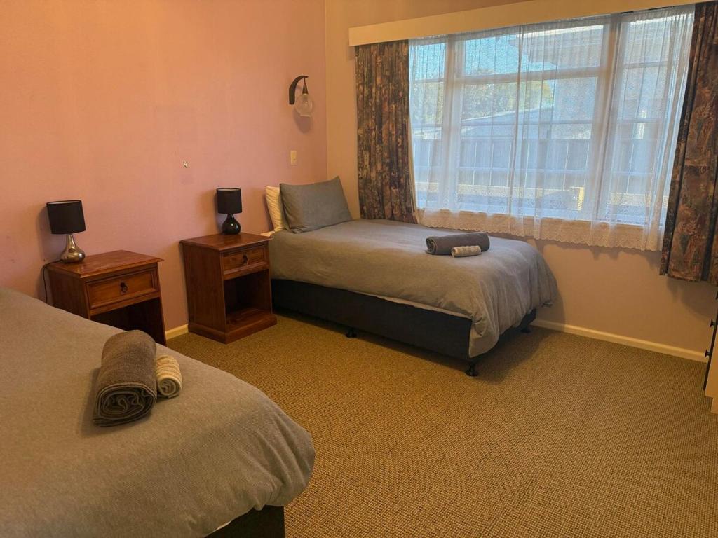 Sun filled character home - Resim 17