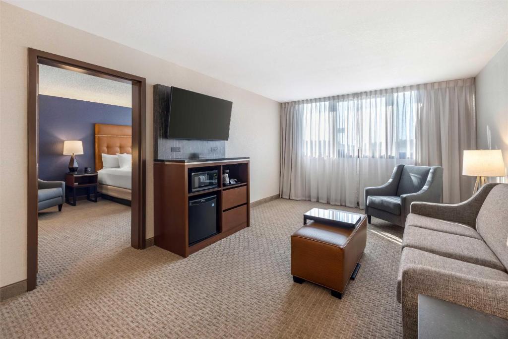 Drury Inn & Suites Paducah photo
