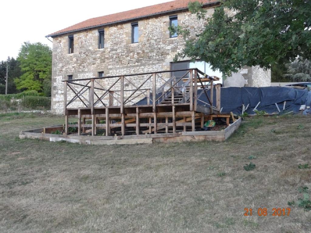 Budova, kde se prázdninový dům nachází