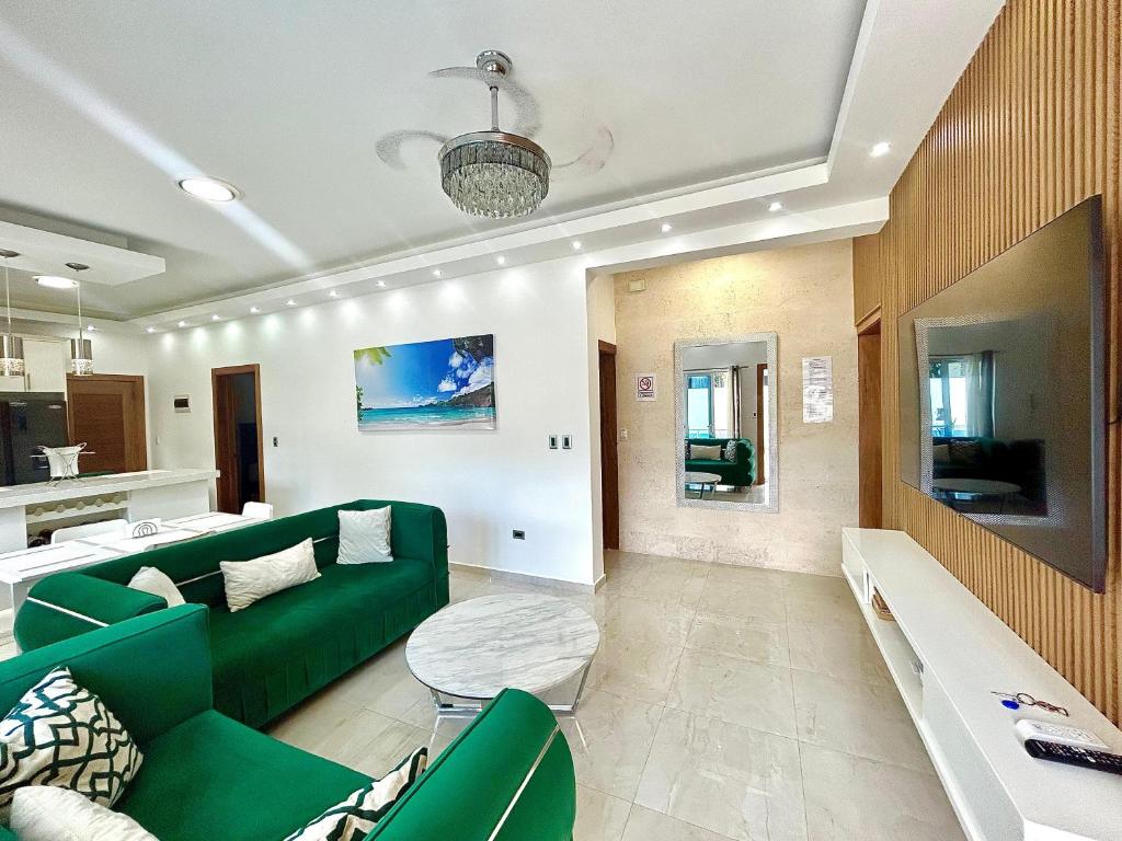 TV a/nebo společenská místnost v ubytování Elegante Apartamento A 100 mts la playa de los Minos RSJ