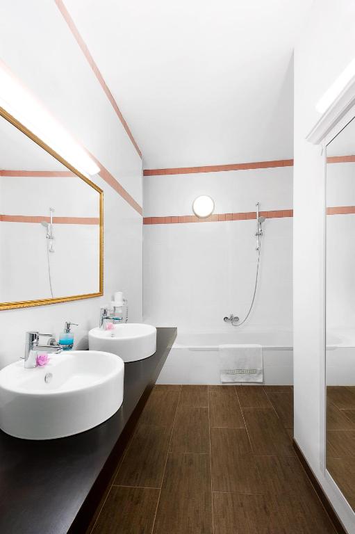 Koupelna v ubytování Hotel Payerbacherhof