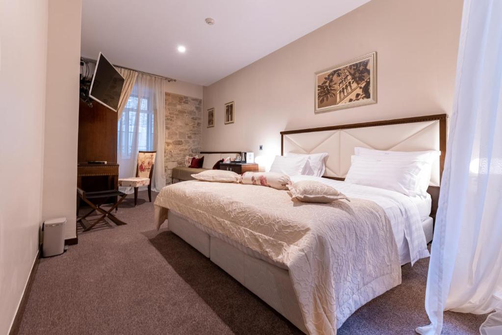 Heritage Hotel Antique Split - 12